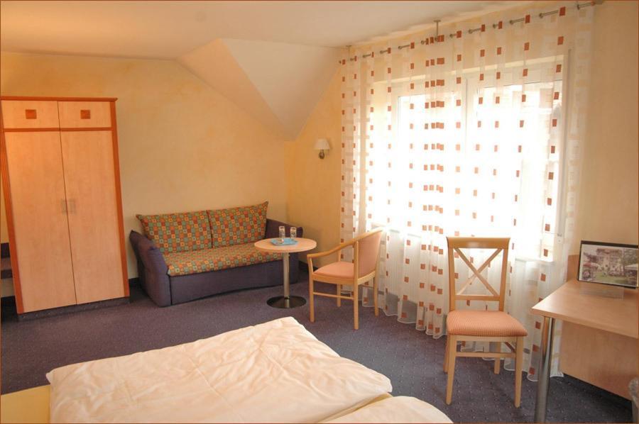 Gasthaus Gruner Baum Hotel Werbach Quarto foto